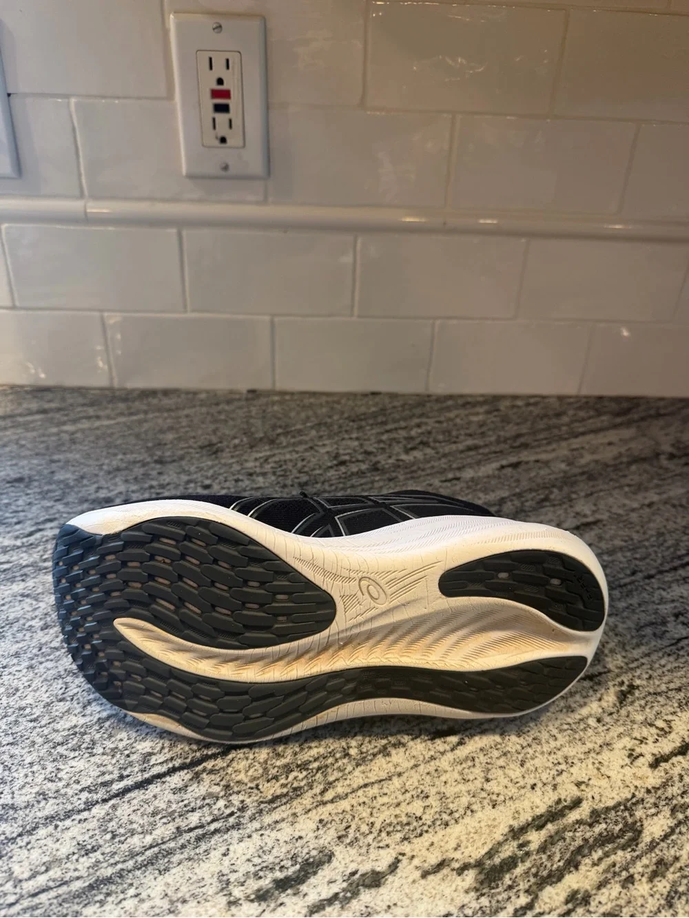 Asics width wide smoke